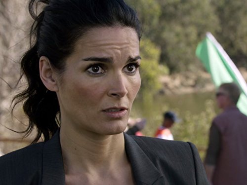 Rizzoli & Isles: Autopsie d'un meurtre: Bassholes | Season 6 | Episode 2