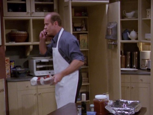 Frasier: Daphne Does Dinner | Season 10 | Episode 14