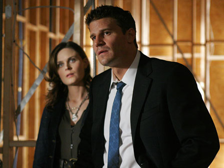 Bones: The Truth in the Lye | Season 2 | Episode 5