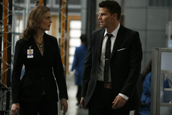 Bones: The Knight on the Grid | Season 3 | Episode 8