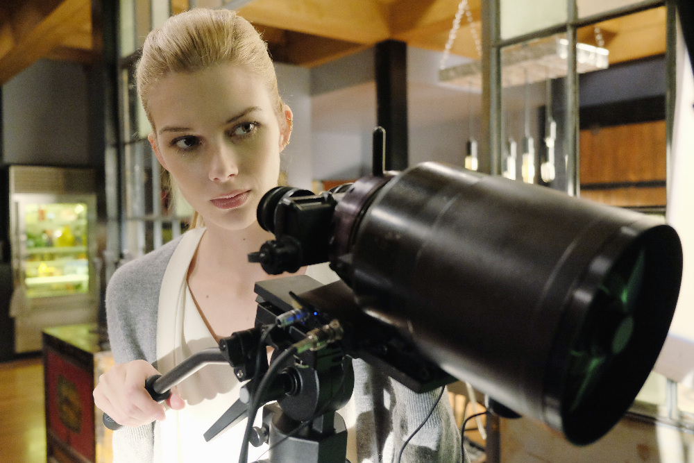 Stitchers: I See You | Season 1 | Episode 4