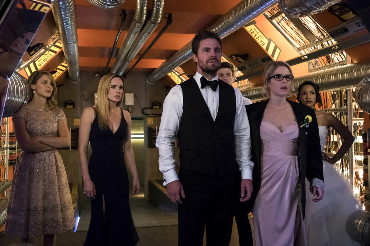 Arrow: Crisis on Earth-X, Part 2 | Season 6 | Episode 8