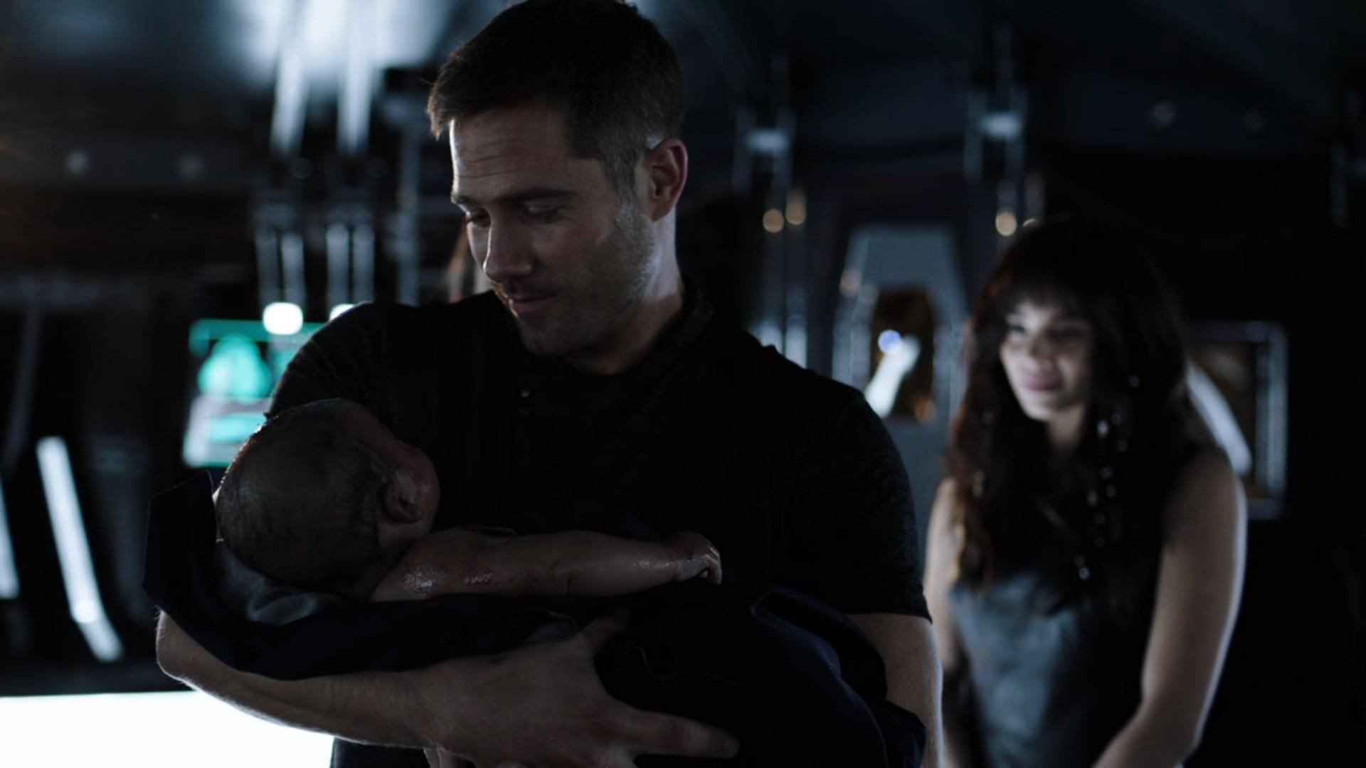 Killjoys: What to Expect When You're Expecting... an Alien Parasite | Season 4 | Episode 4