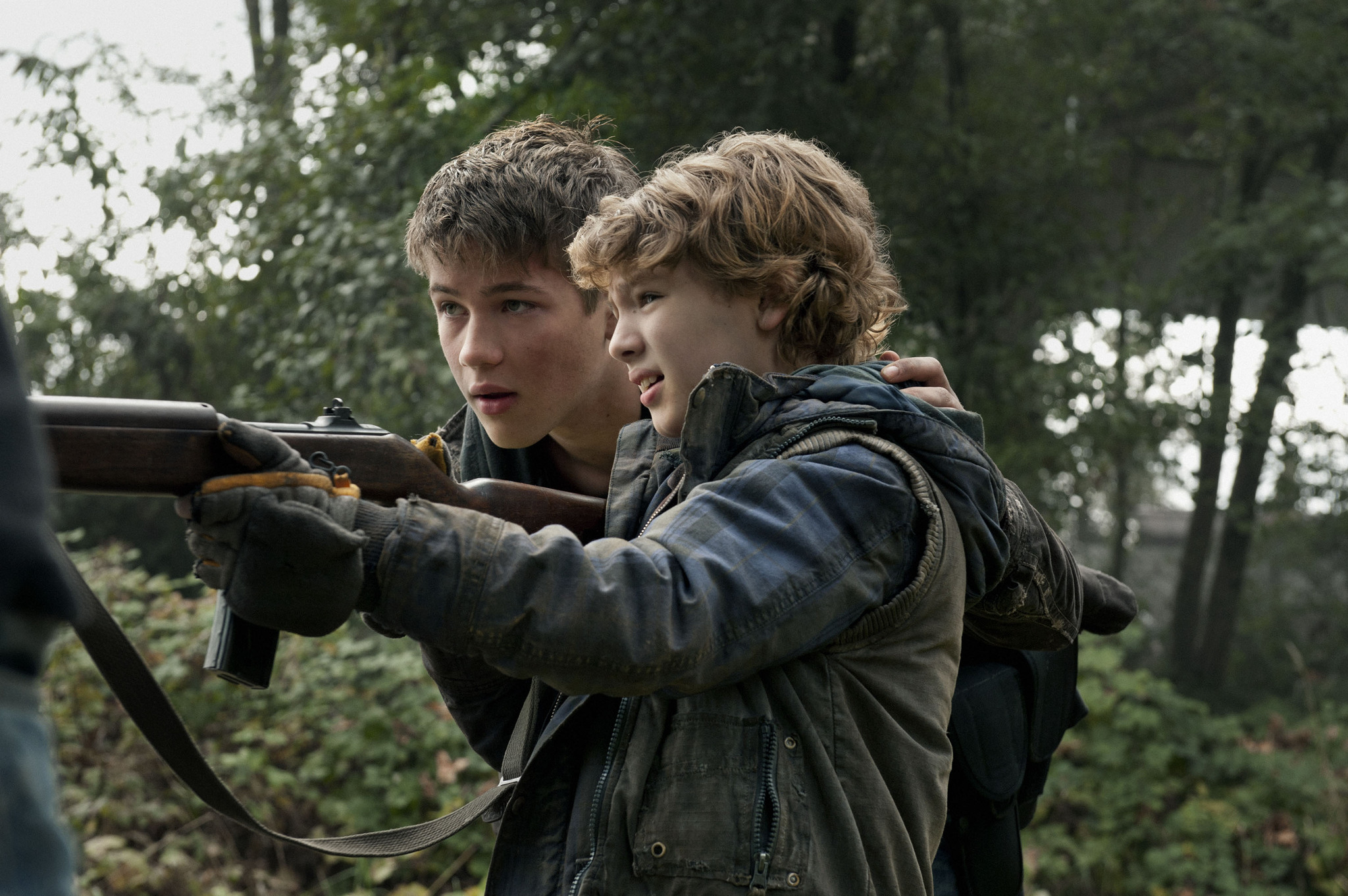 Falling Skies: Worlds Apart | Season 2 | Episode 1