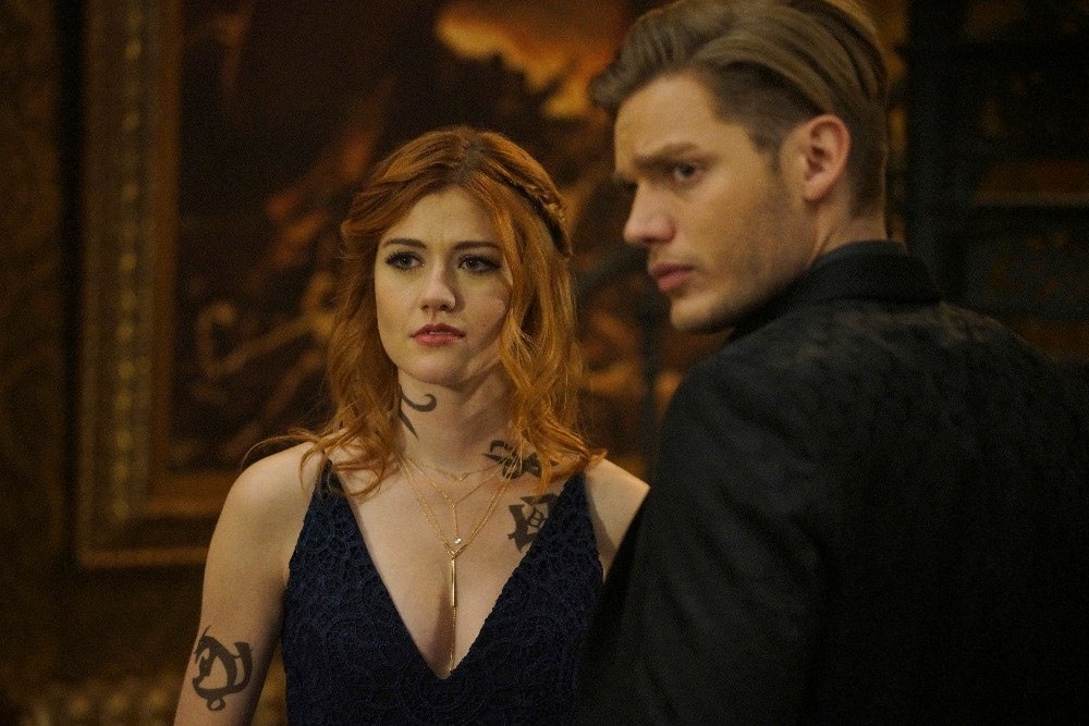 Shadowhunters: The Mortal Instruments: Love Is a Devil | Season 2 | Episode 8