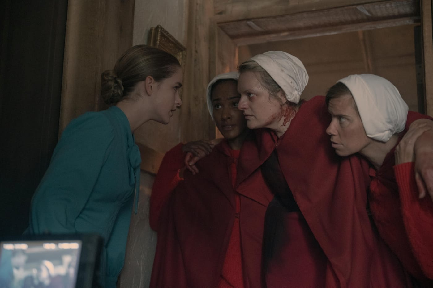 The Handmaid's Tale: Der Report der Magd: Pigs | Season 4 | Episode 1