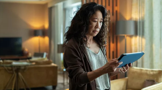 Killing Eve: A Rainbow in Beige Boots | Season 4 | Episode 3