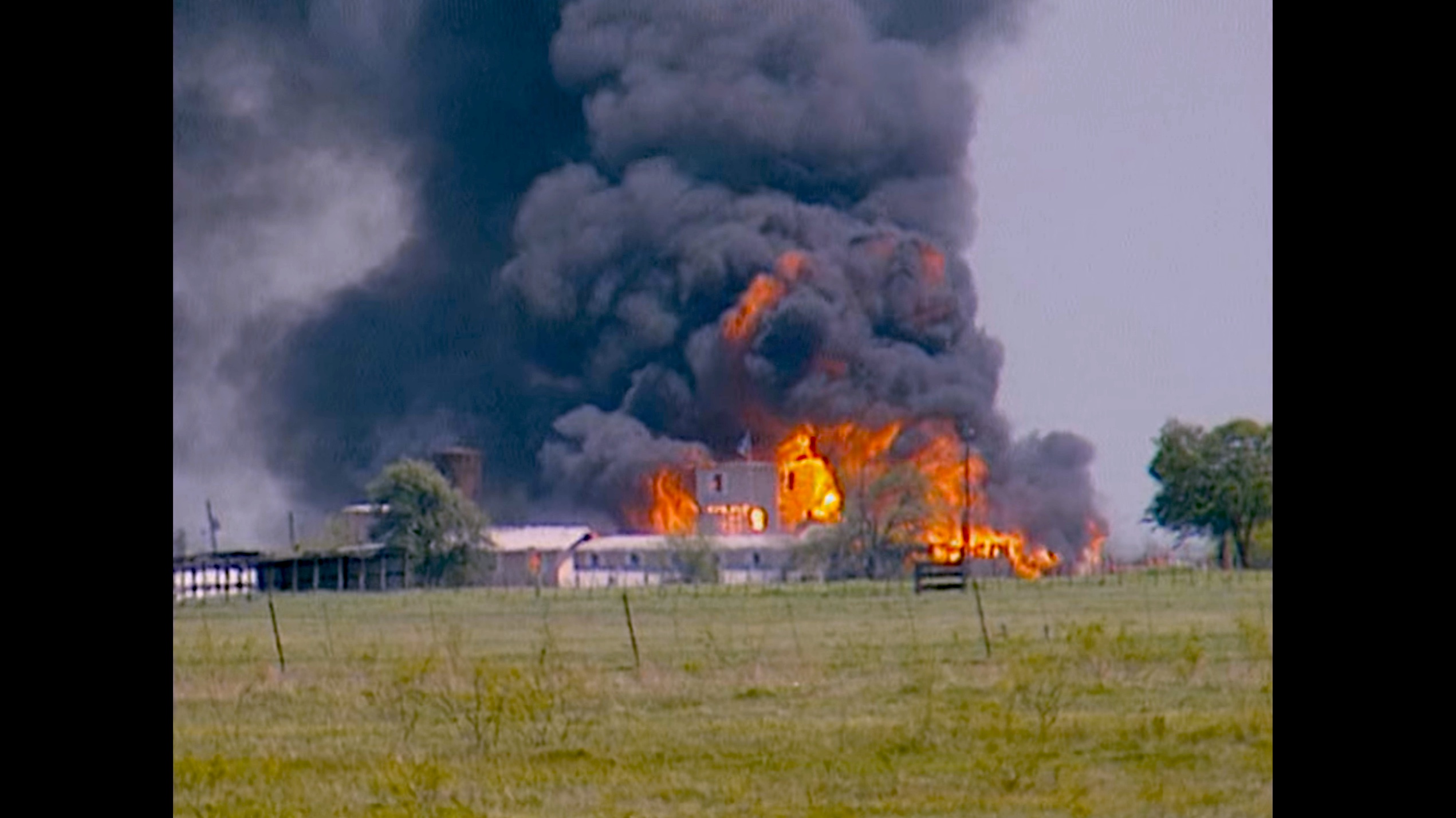 Waco: American Apocalypse: Fire | Season 1 | Episode 3