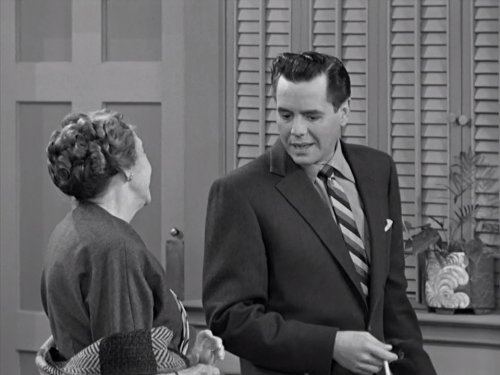 I Love Lucy: The Homecoming | Season 5 | Episode 6