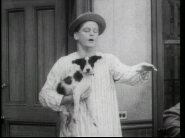 The Honeymooners: The Sleepwalker | Season 1 | Episode 6