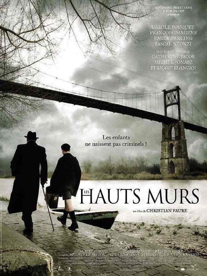 Behind the Wall (Les hauts murs)