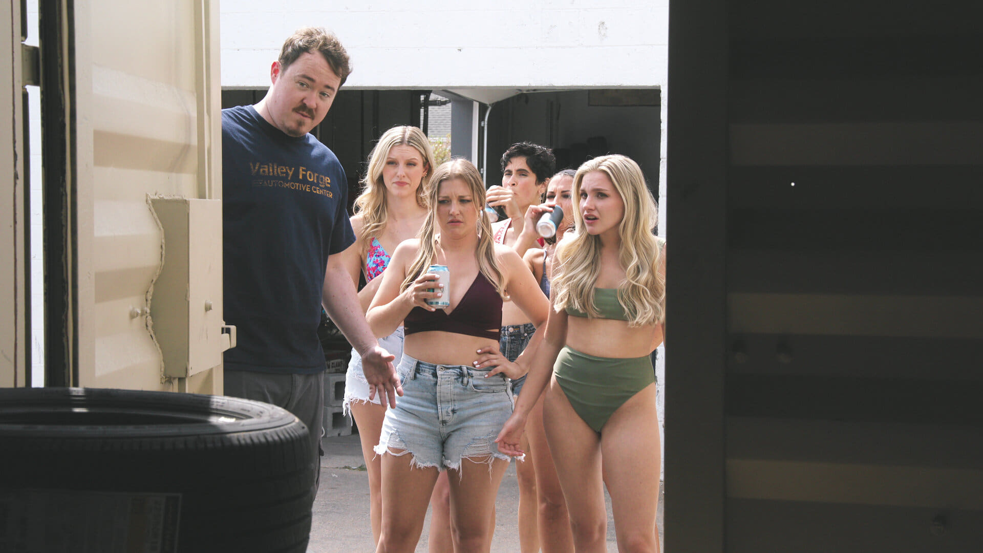 Tires: Bikini Car Wash | Season 1 | Episode 5