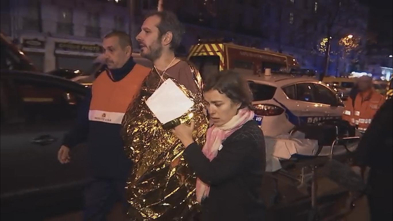 13 Novembre: Fluctuat Nec Mergitur: Ã‰pisode #1.3 | Season 1 | Episode 3