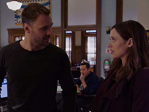 Chicago P.D.: Little Bit of Light | Season 4 | Episode 18