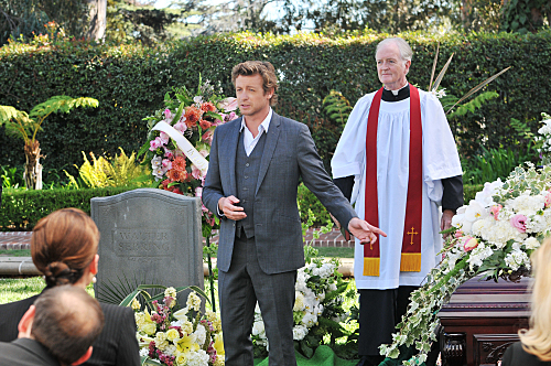 Mentalist: Pink Chanel Suit | Season 3 | Episode 6