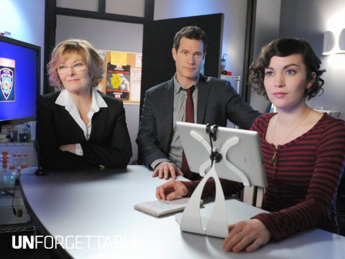 Unforgettable: Carrie's Caller | Season 1 | Episode 14