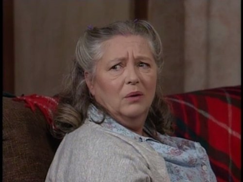 Keeping Up Appearances: Please Mind Your Head | Season 4 | Episode 6