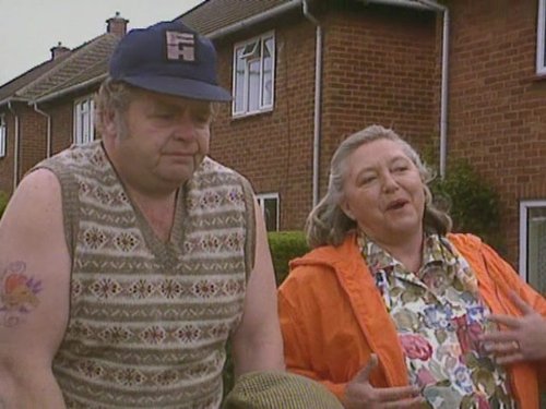 Keeping Up Appearances: Problems with Relatives | Season 2 | Episode 5