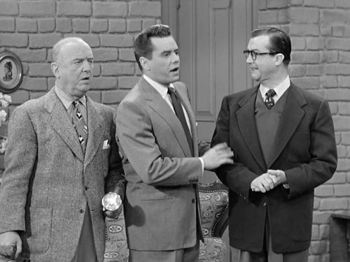 I Love Lucy: The Kleptomaniac | Season 1 | Episode 27
