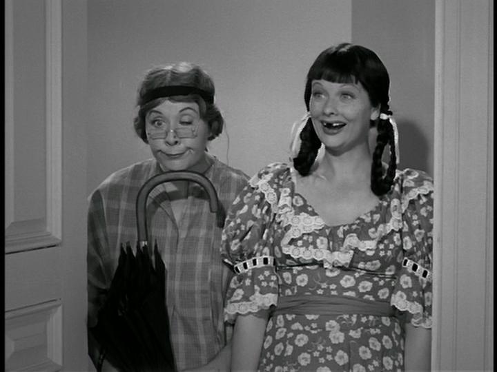 I Love Lucy: The Girls Want to Go to the Nightclub | Season 1 | Episode 1