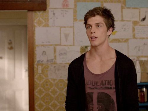 Please Like Me: Horrible Sandwiches | Season 1 | Episode 6