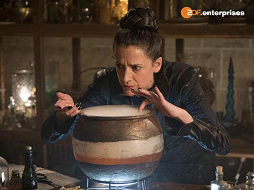 The Worst Witch: The Extraordinary Esper Vespertilio | Season 2 | Episode 4
