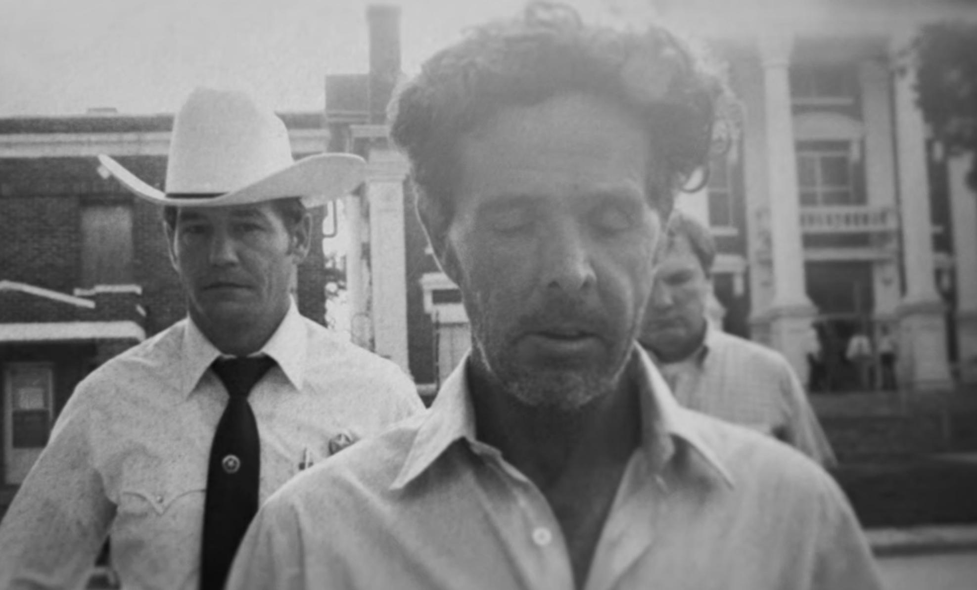 Parole de tueur: Everything Except Poison | Season 1 | Episode 1