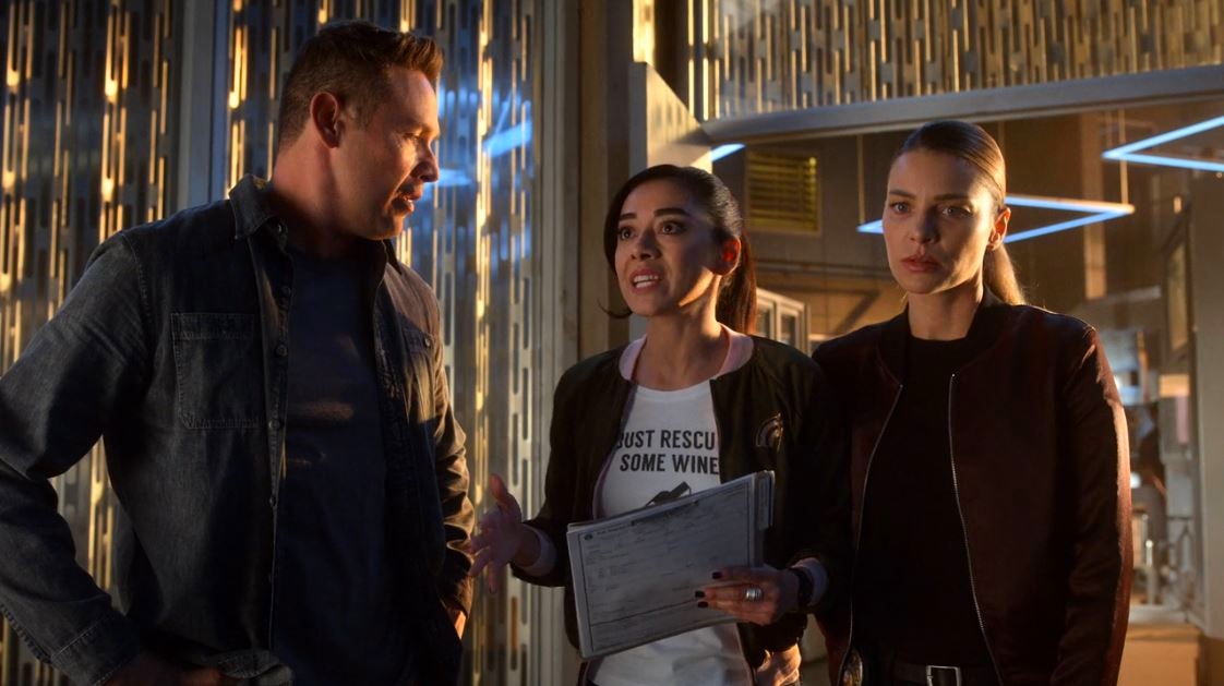 Lucifer: Orgy Pants to Work | Season 4 | Episode 6