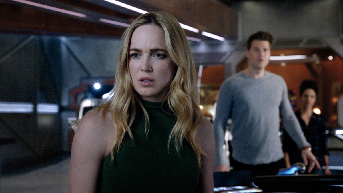 DC: Legends of Tomorrow: Nip/Stuck | Season 4 | Episode 14