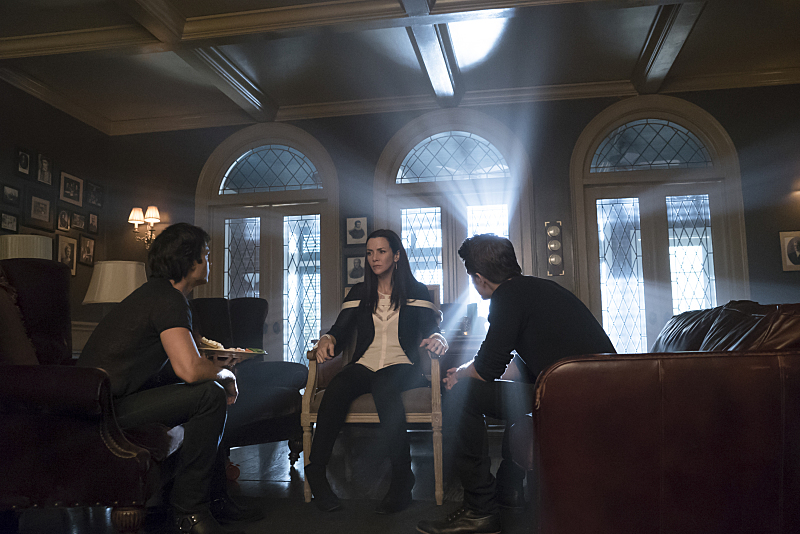 Vampire Diaries: Mommie Dearest | Season 7 | Episode 7