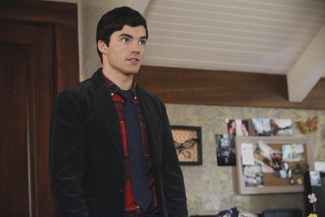 Pretty Little Liars: For Whom the Bell Tolls | Season 1 | Episode 22