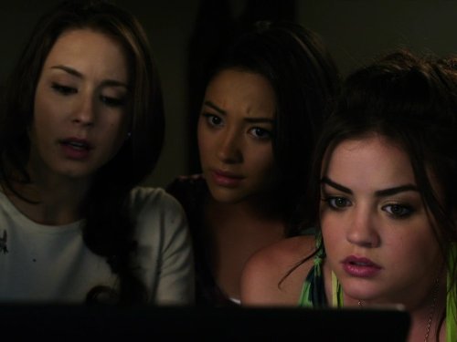 Pretty Little Liars: A Kiss Before Lying | Season 2 | Episode 18