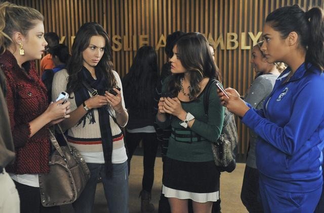 Pretty Little Liars: CTRL:A | Season 2 | Episode 20