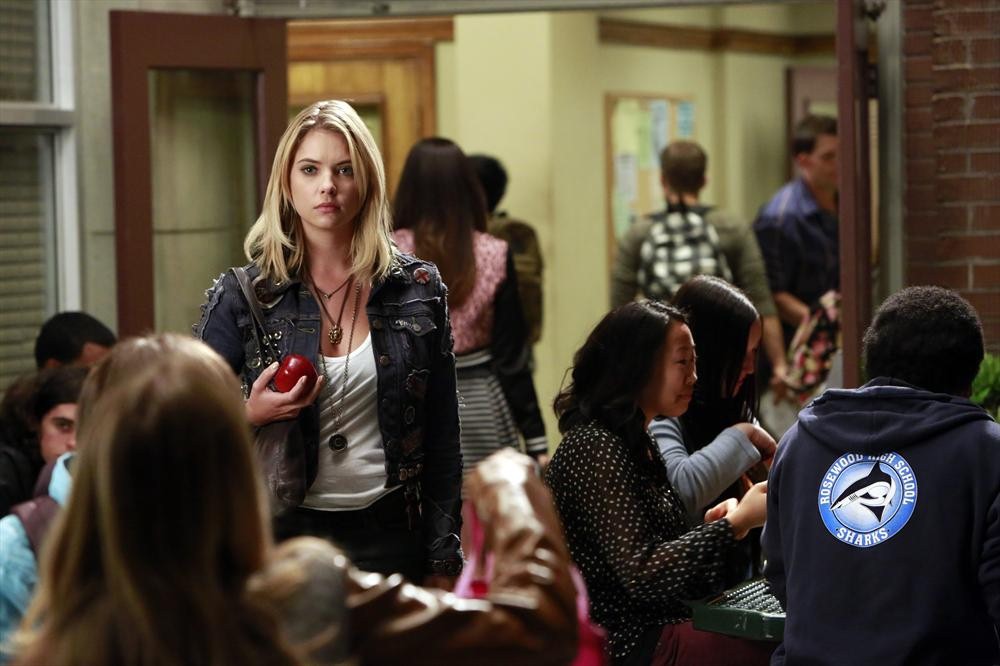 Pretty Little Liars: March of Crimes | Season 5 | Episode 9