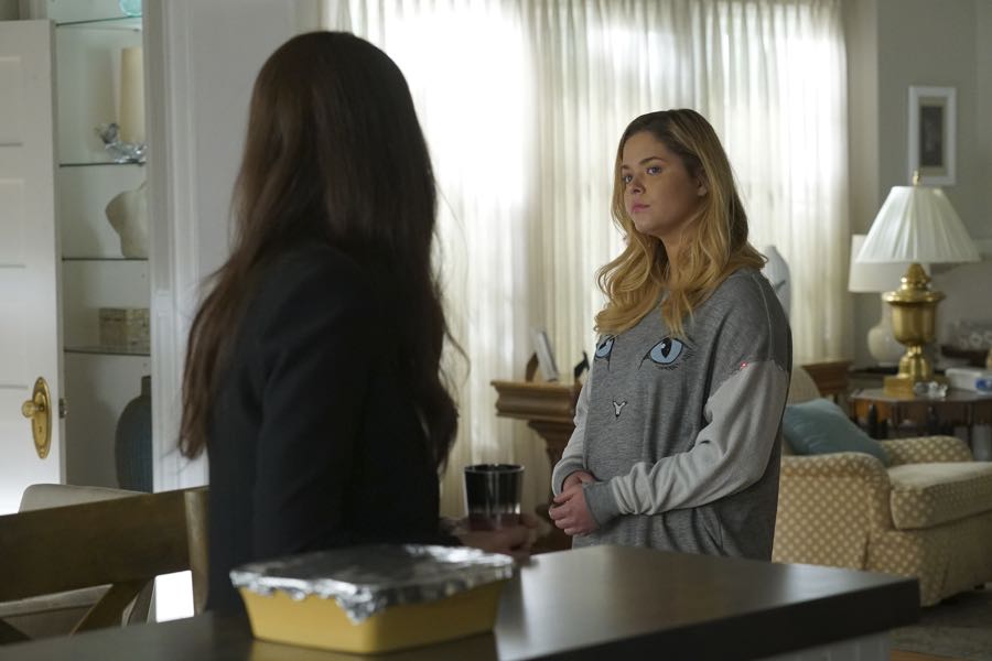 Pretty Little Liars: Along Comes Mary | Season 7 | Episode 5