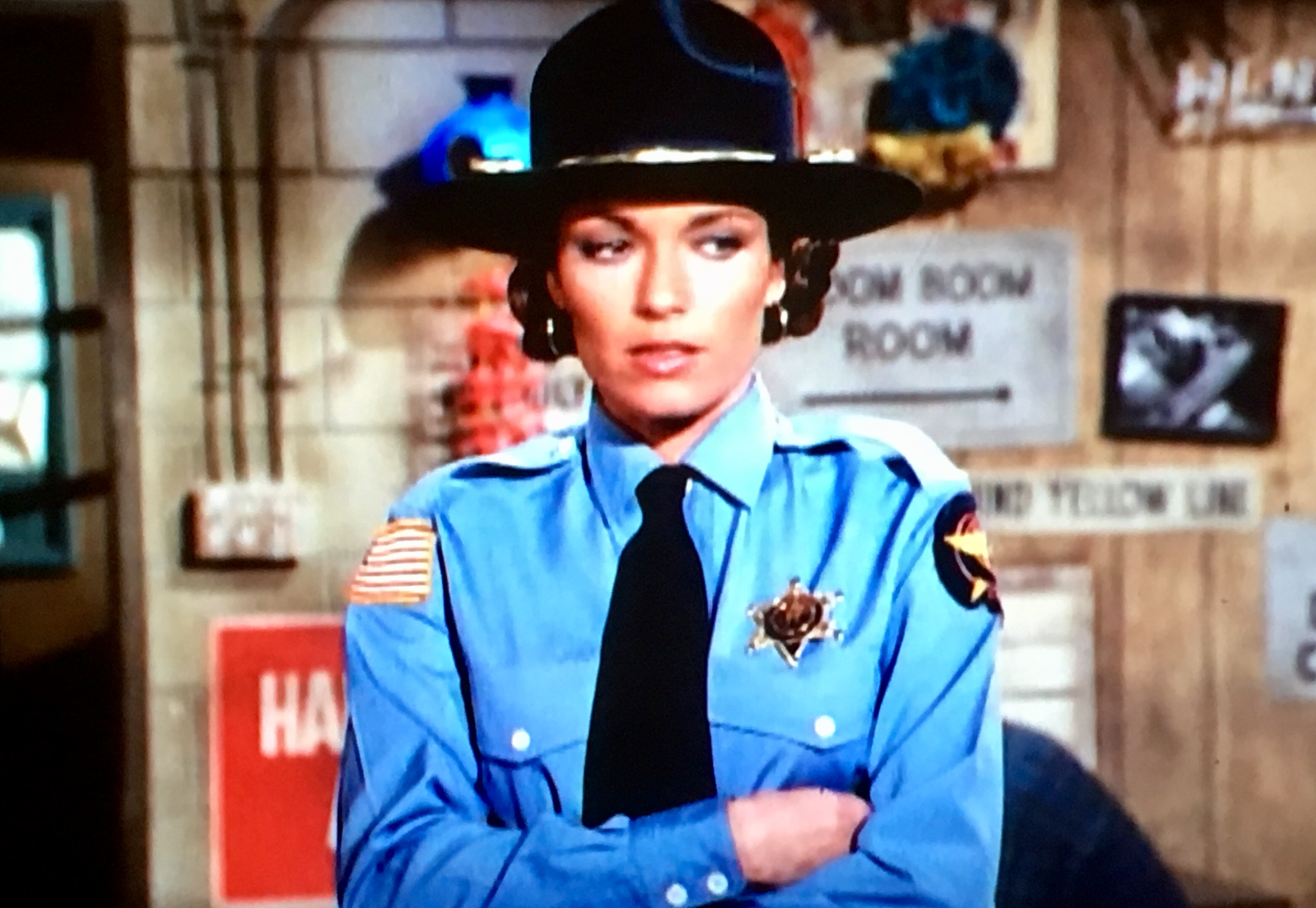 ShÃ©rif, fais-moi peur!: Officer Daisy Duke | Season 2 | Episode 17