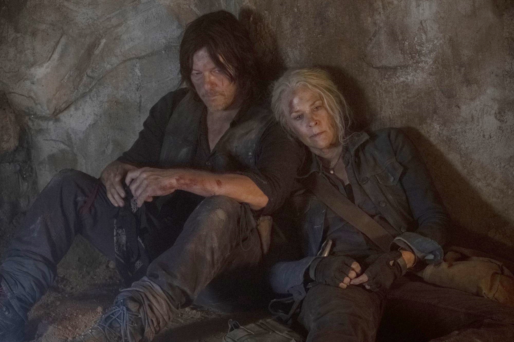The Walking Dead: Squeeze | Season 10 | Episode 9