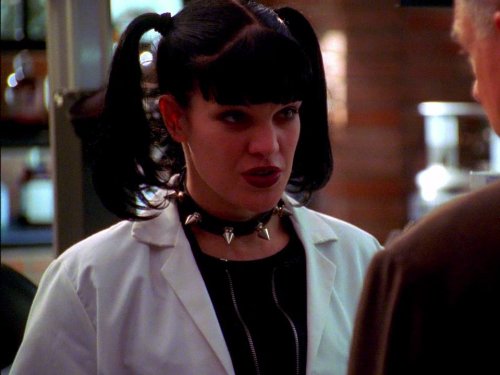 NCIS: The Truth Is Out There | Season 1 | Episode 17