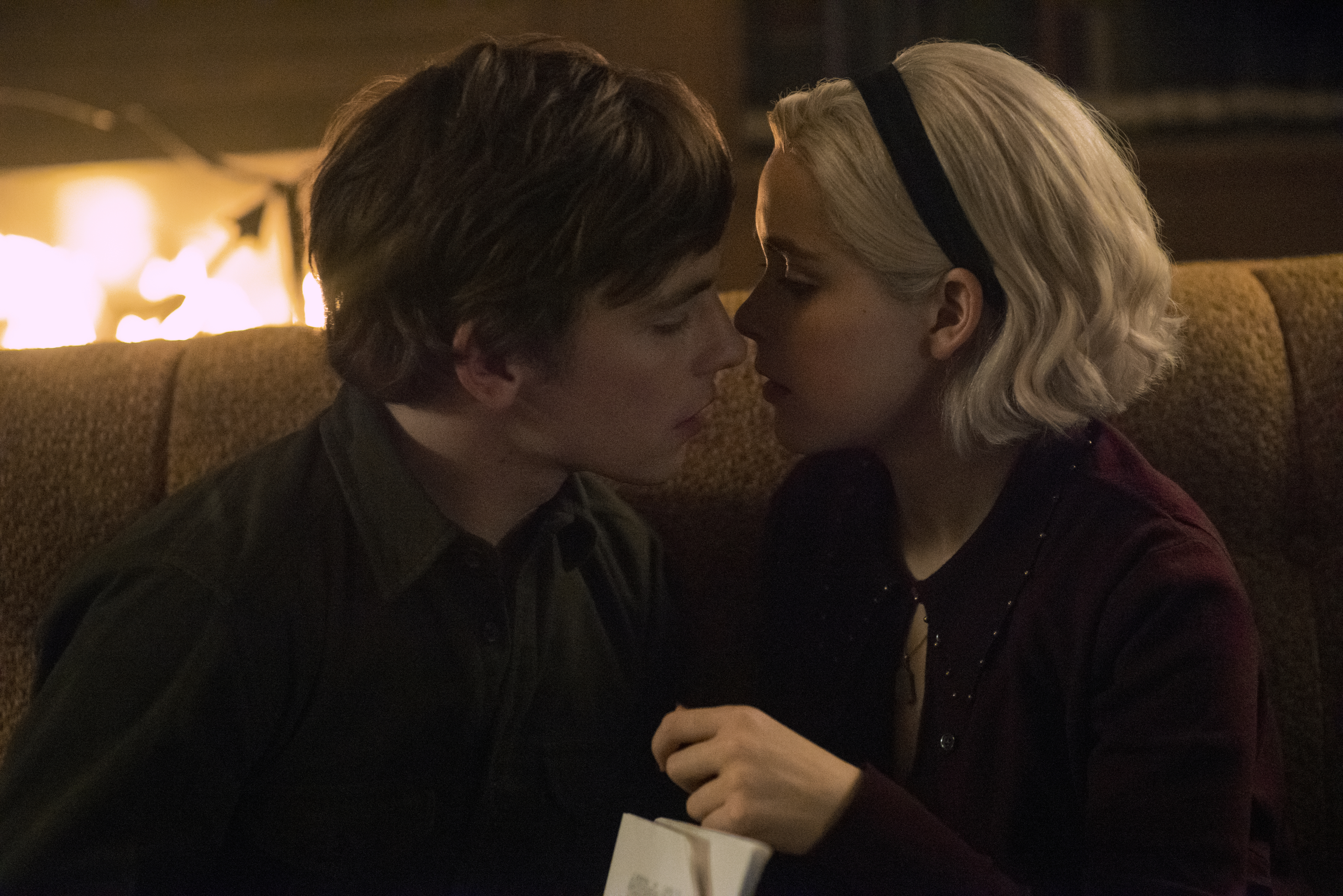 Les Nouvelles Aventures de Sabrina: Chapter Thirteen: The Passion of Sabrina Spellman | Season 2 | Episode 2