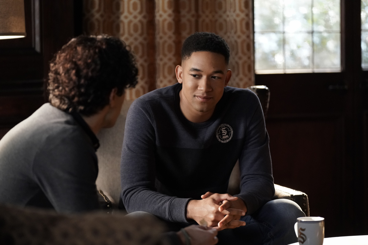 Legacies: We're Gonna Need a Spotlight | Season 1 | Episode 11