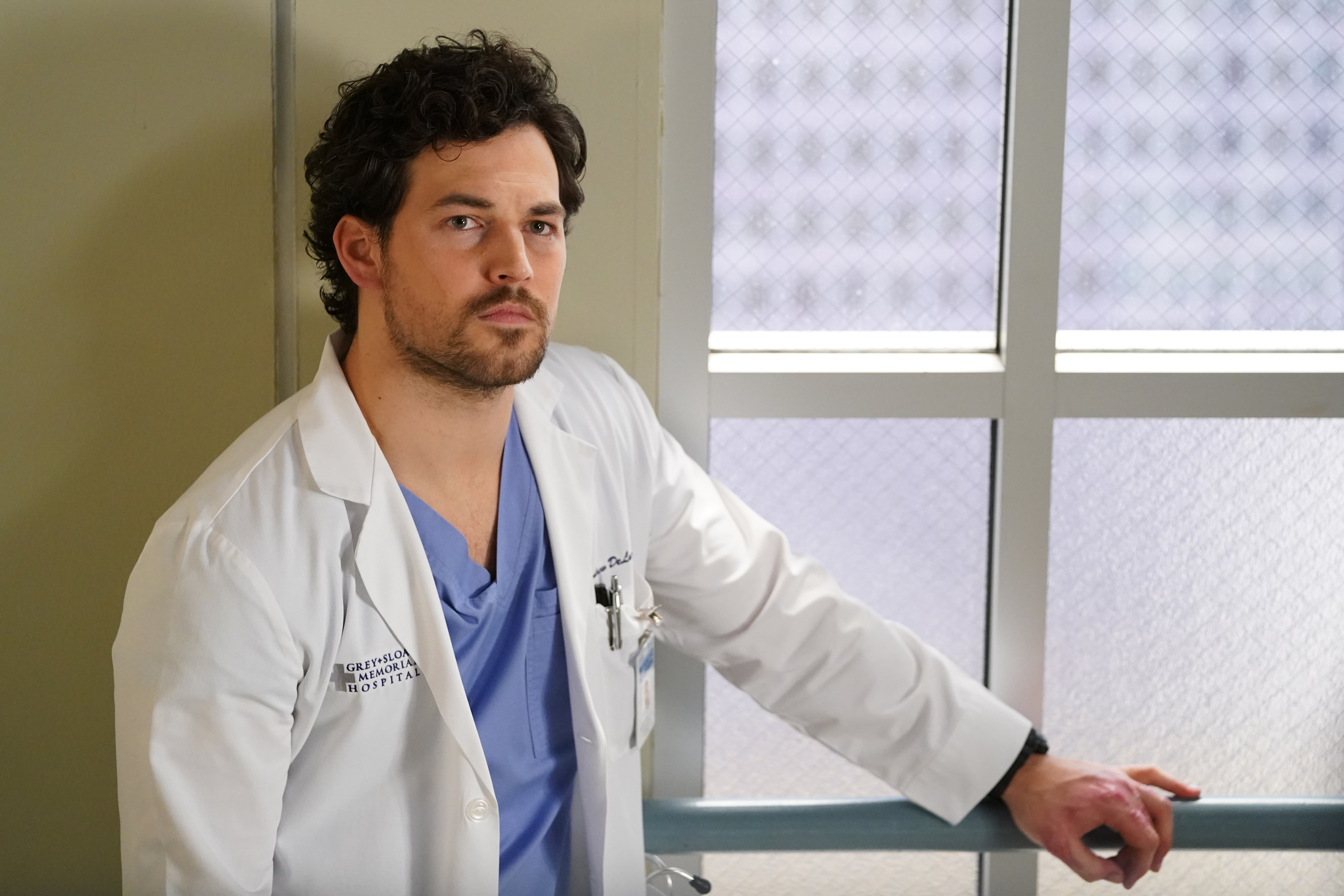 Grey's Anatomy: Give a Little Bit | Season 16 | Episode 18