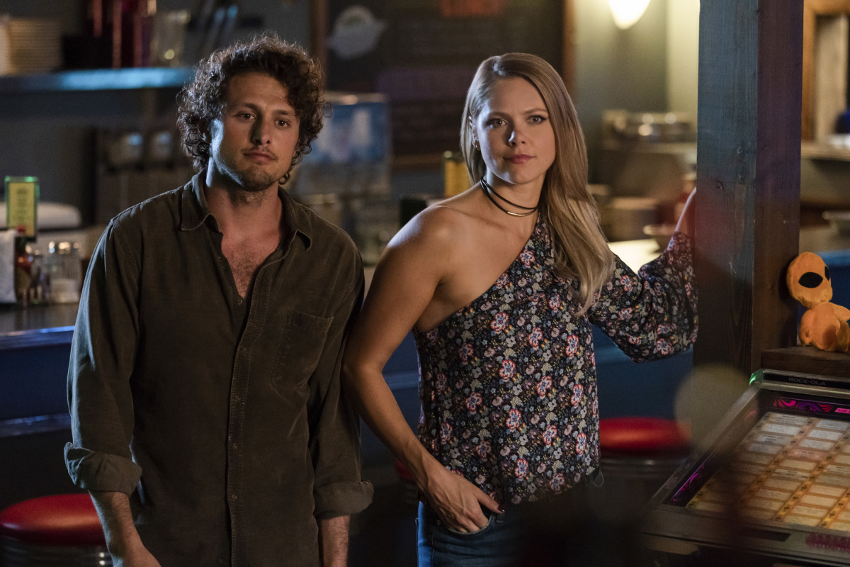 Roswell, New Mexico: So Much for the Afterglow | Season 1 | Episode 2