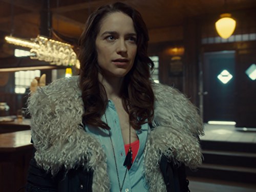 Wynonna Earp: No Future in the Past | Season 2 | Episode 8