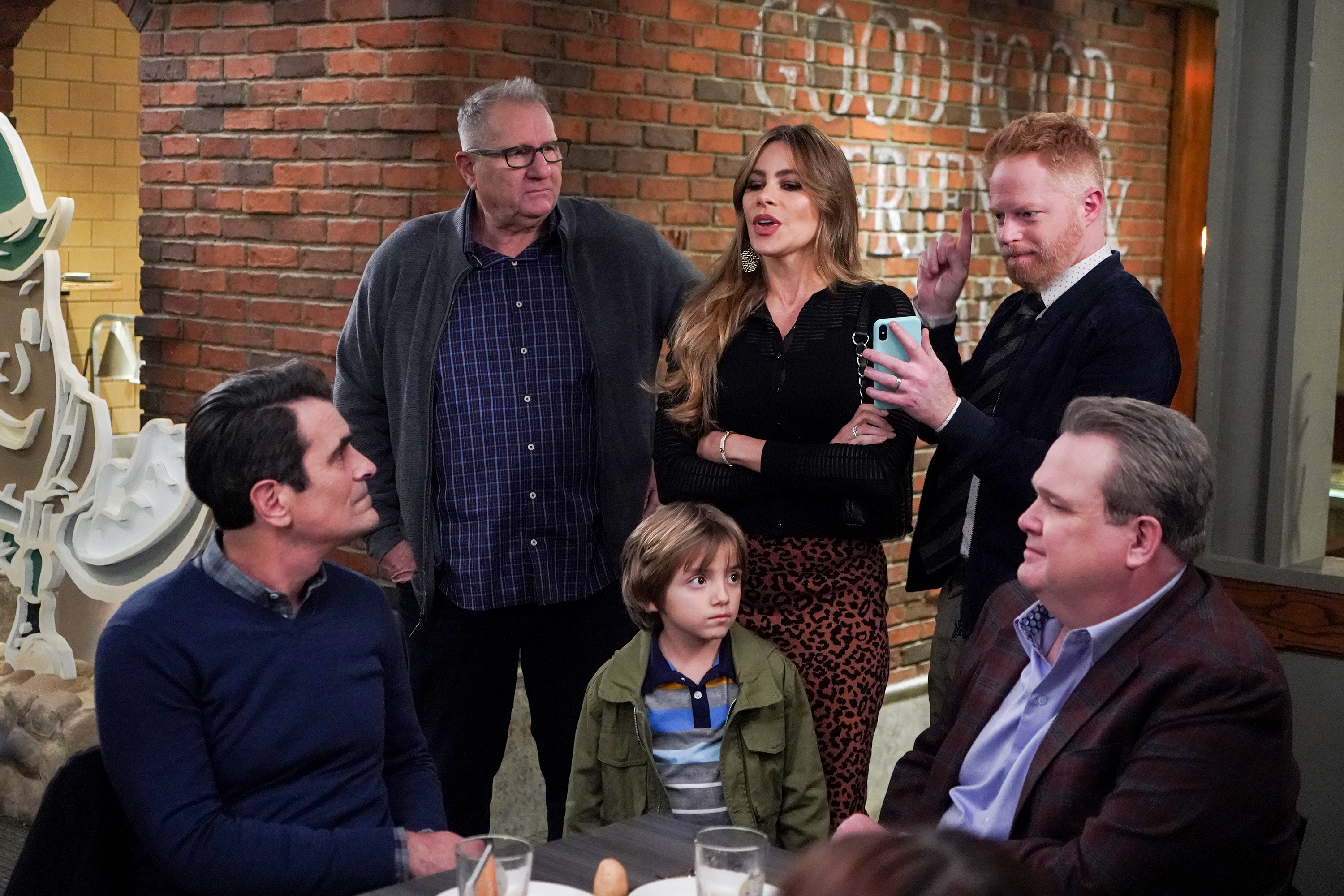 Modern Family: Spuds | Season 11 | Episode 14