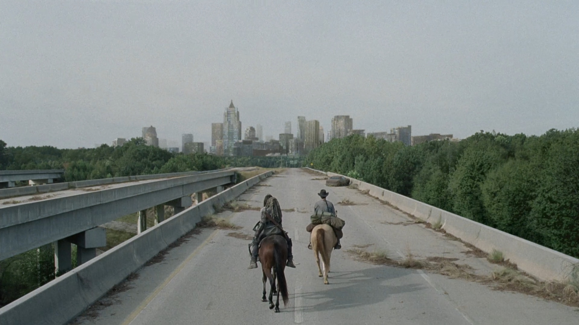 The Walking Dead: Look at the Flowers | Season 10 | Episode 14