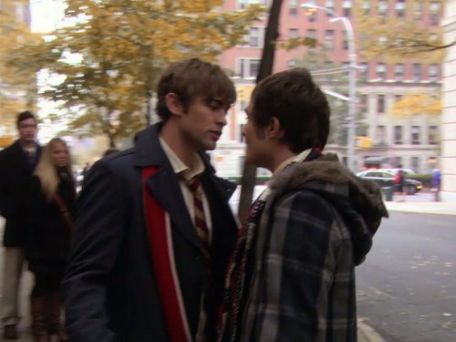 Gossip Girl: A Thin Line Between Chuck and Nate | Season 1 | Episode 13