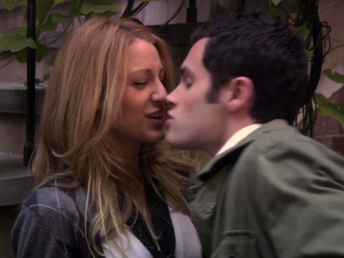 Gossip Girl: Victor/Victrola | Season 1 | Episode 7