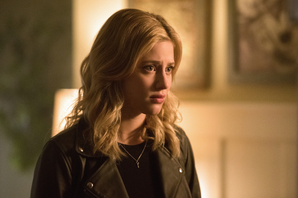 Riverdale: Chapter Forty-One: Manhunter | Season 3 | Episode 6
