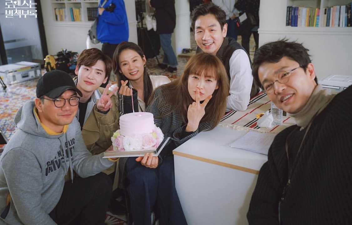 Romaenseuneun Byulchaekboorok: Ã‰pisode #1.15 | Season 1 | Episode 15